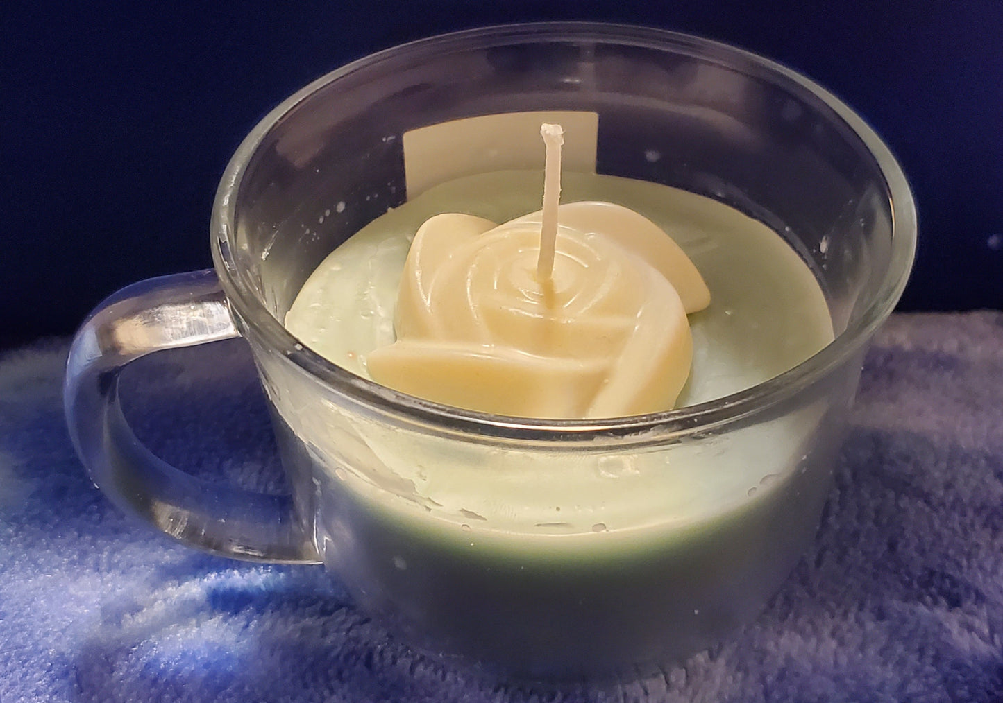 Jasmin scented Green Tea candle with Rose Embed