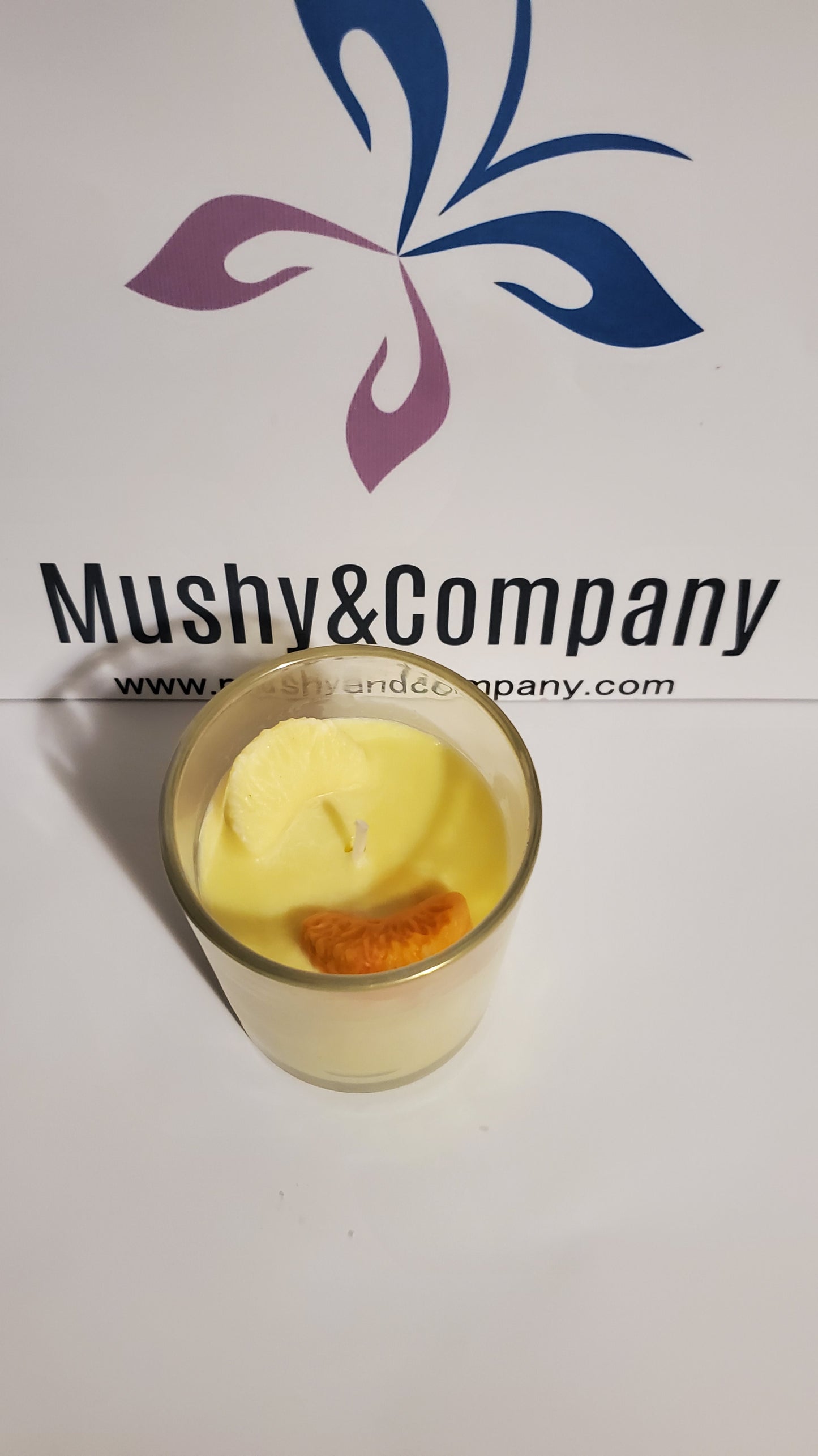 Citrus Surprise scented candle