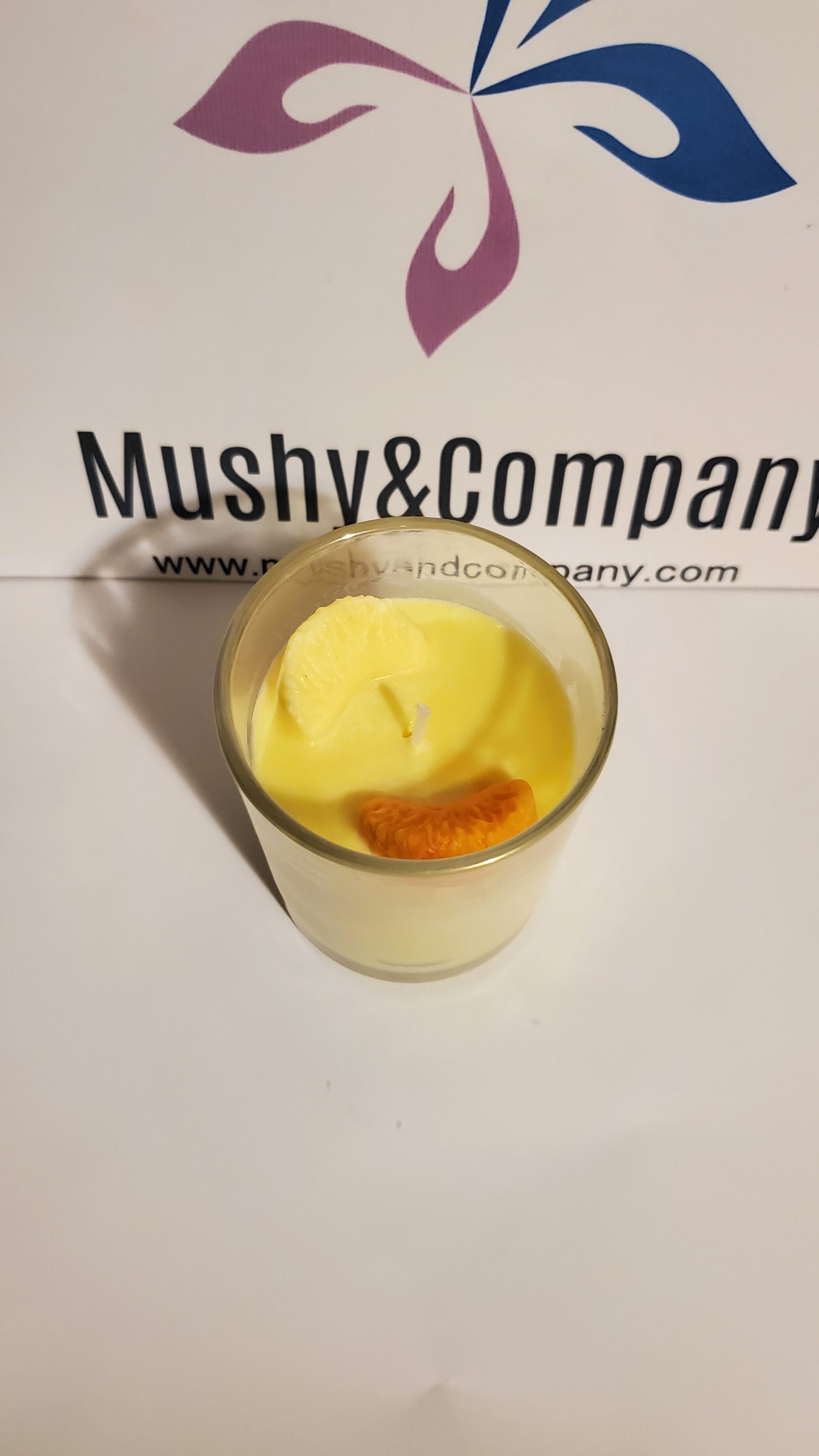 Citrus Surprise scented candle