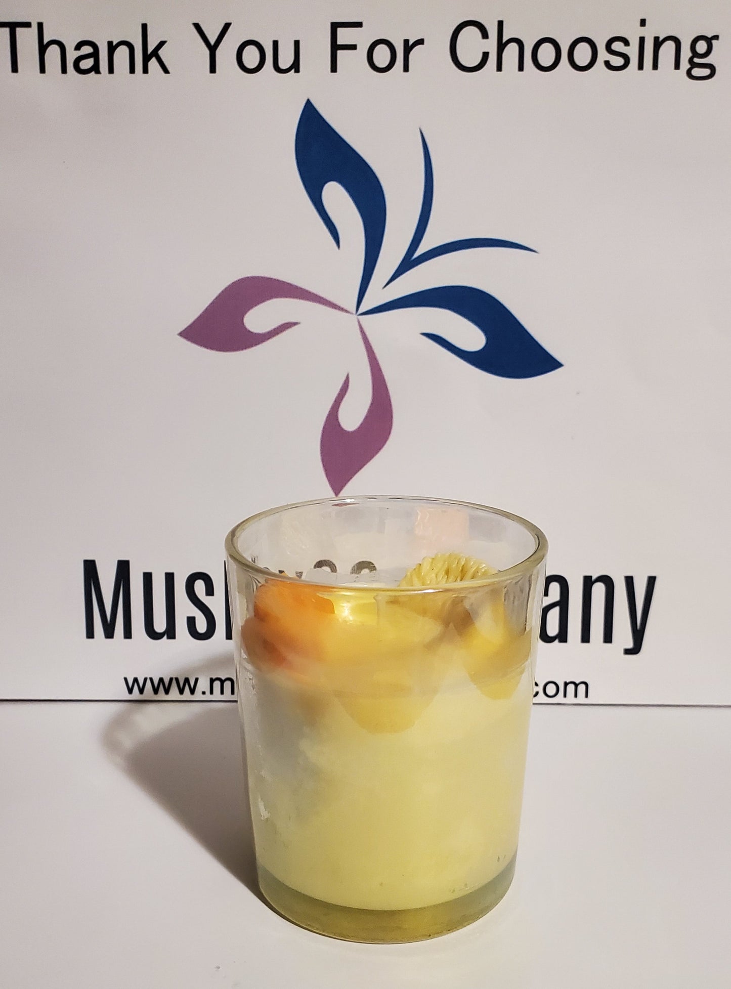 Citrus Surprise scented candle